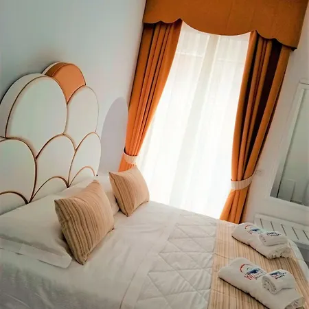 Dependace Mare **** Minori