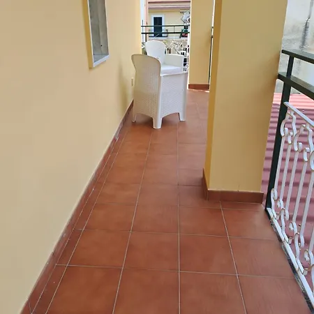 Dependace Mare **** فندق مبيت وإفطار