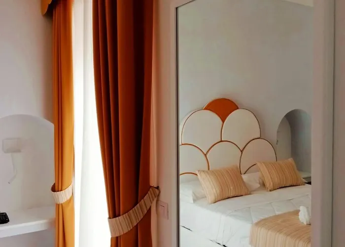 Dependace Mare **** 4* Minori